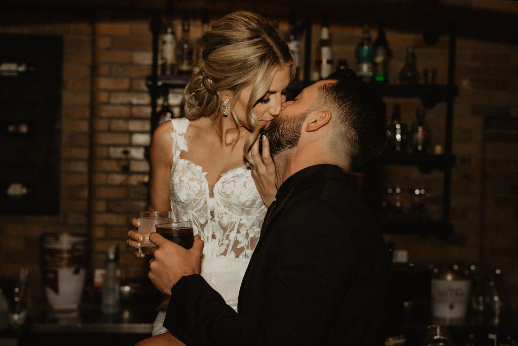Couple kissing at the Urban501 bar